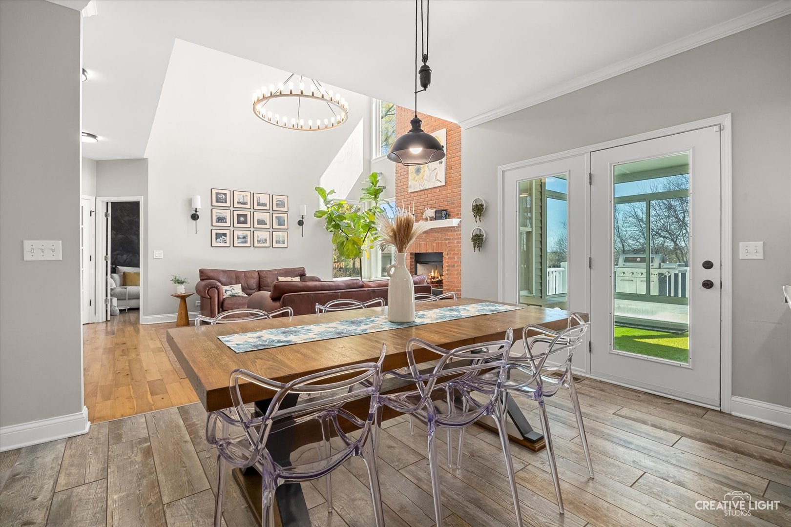 490 Treasure Drive, Oswego, IL 60543