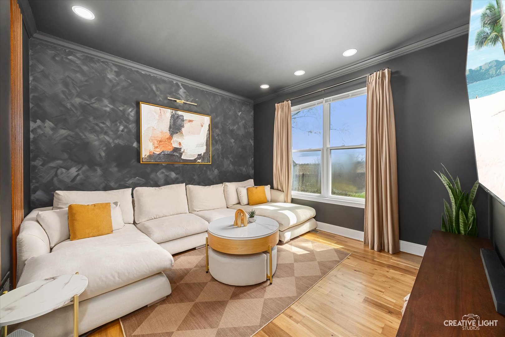 490 Treasure Drive, Oswego, IL 60543