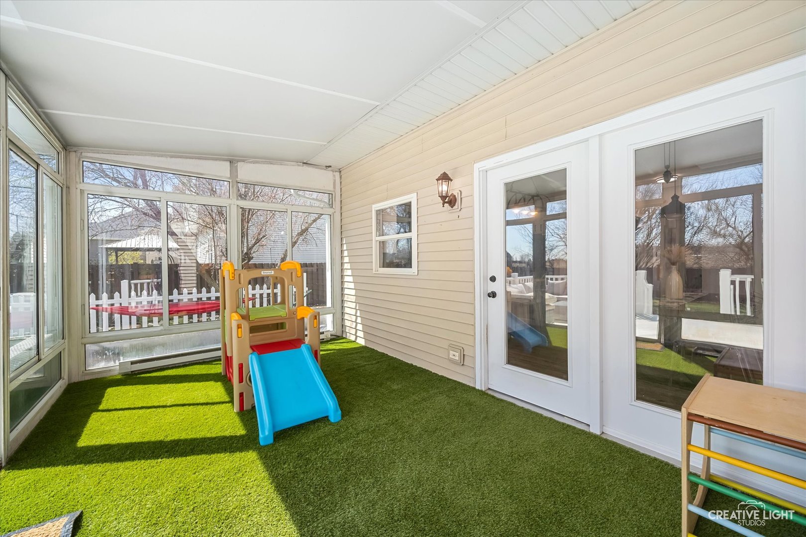 490 Treasure Drive, Oswego, IL 60543