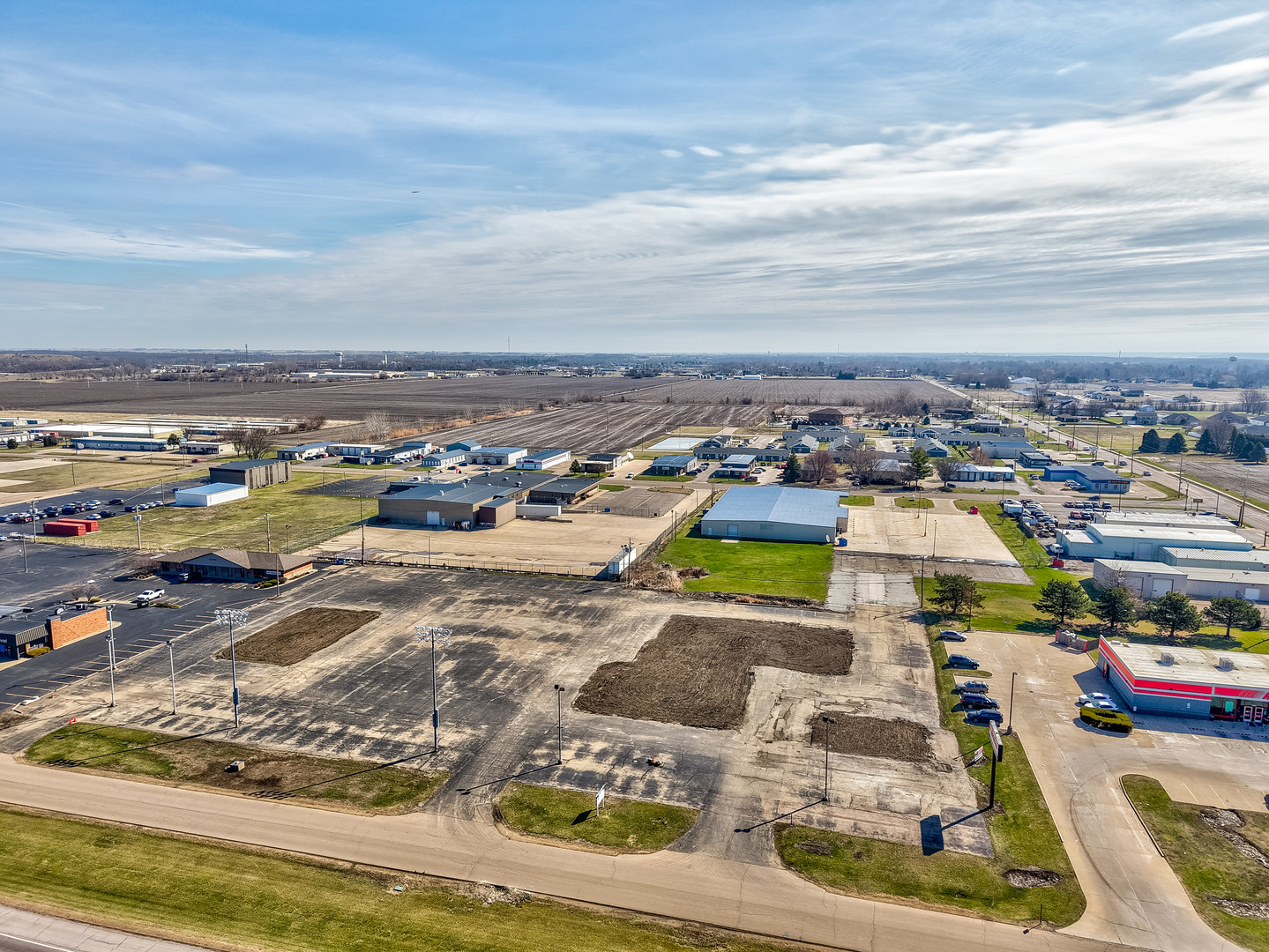 3705 Frontage Road, Peru, IL 61354