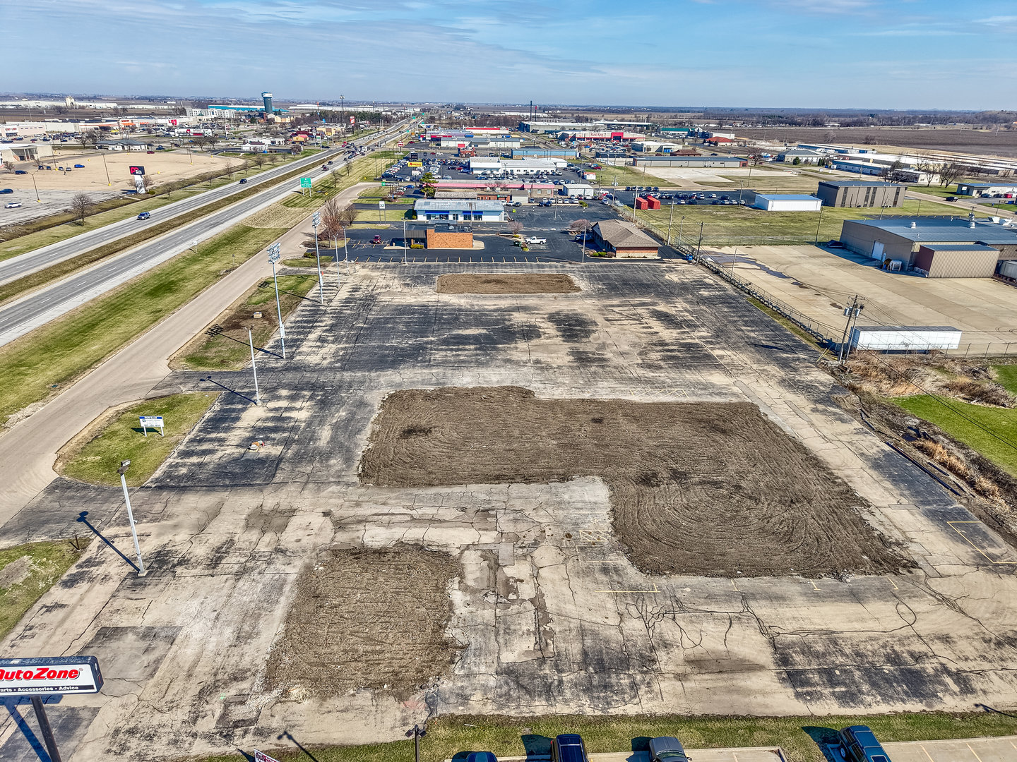 3705 Frontage Road, Peru, IL 61354