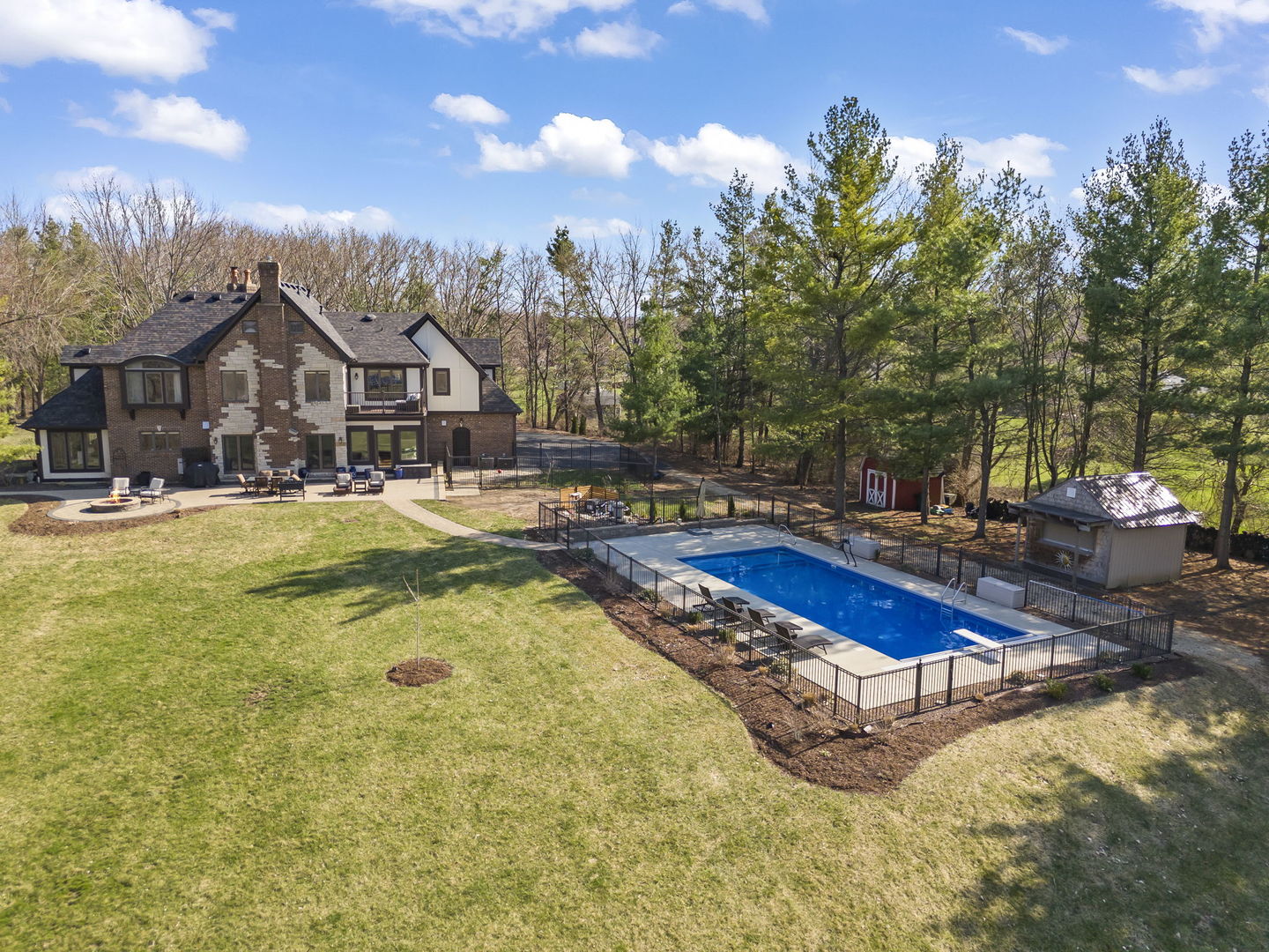 8877 Kennedy Road, Yorkville, IL 60560