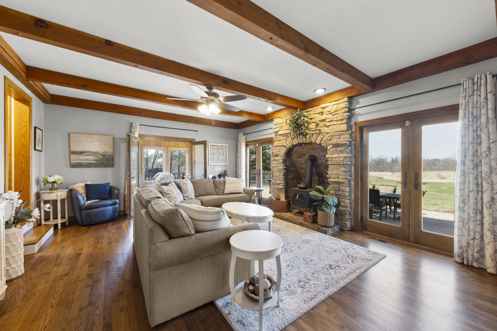 8877 Kennedy Road, Yorkville, IL 60560