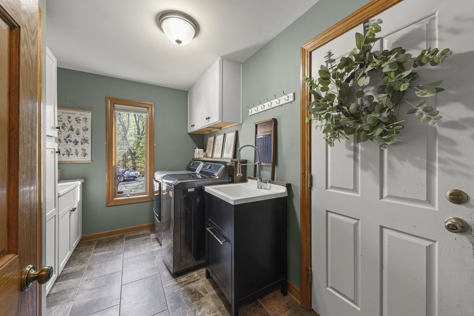 8877 Kennedy Road, Yorkville, IL 60560