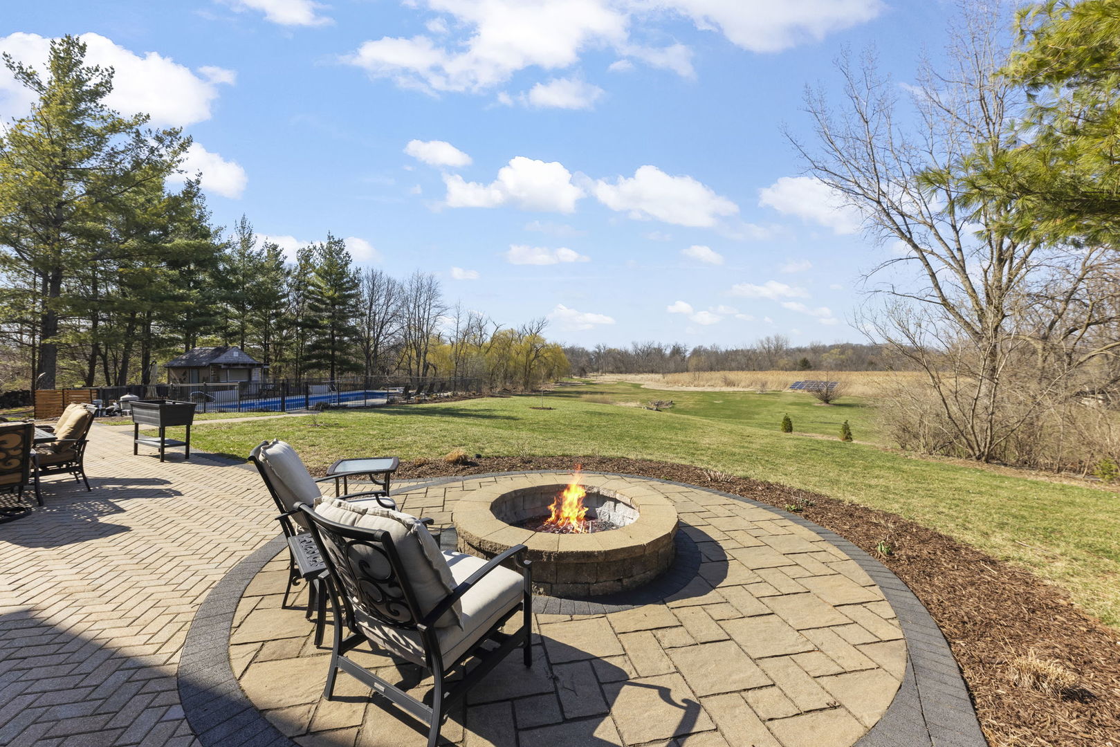 8877 Kennedy Road, Yorkville, IL 60560