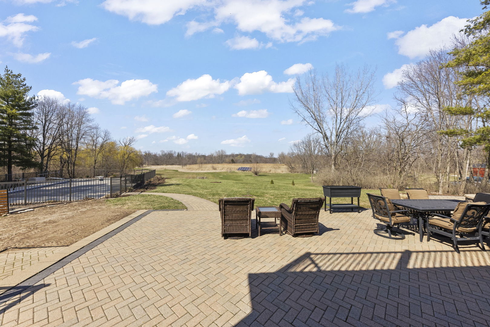 8877 Kennedy Road, Yorkville, IL 60560