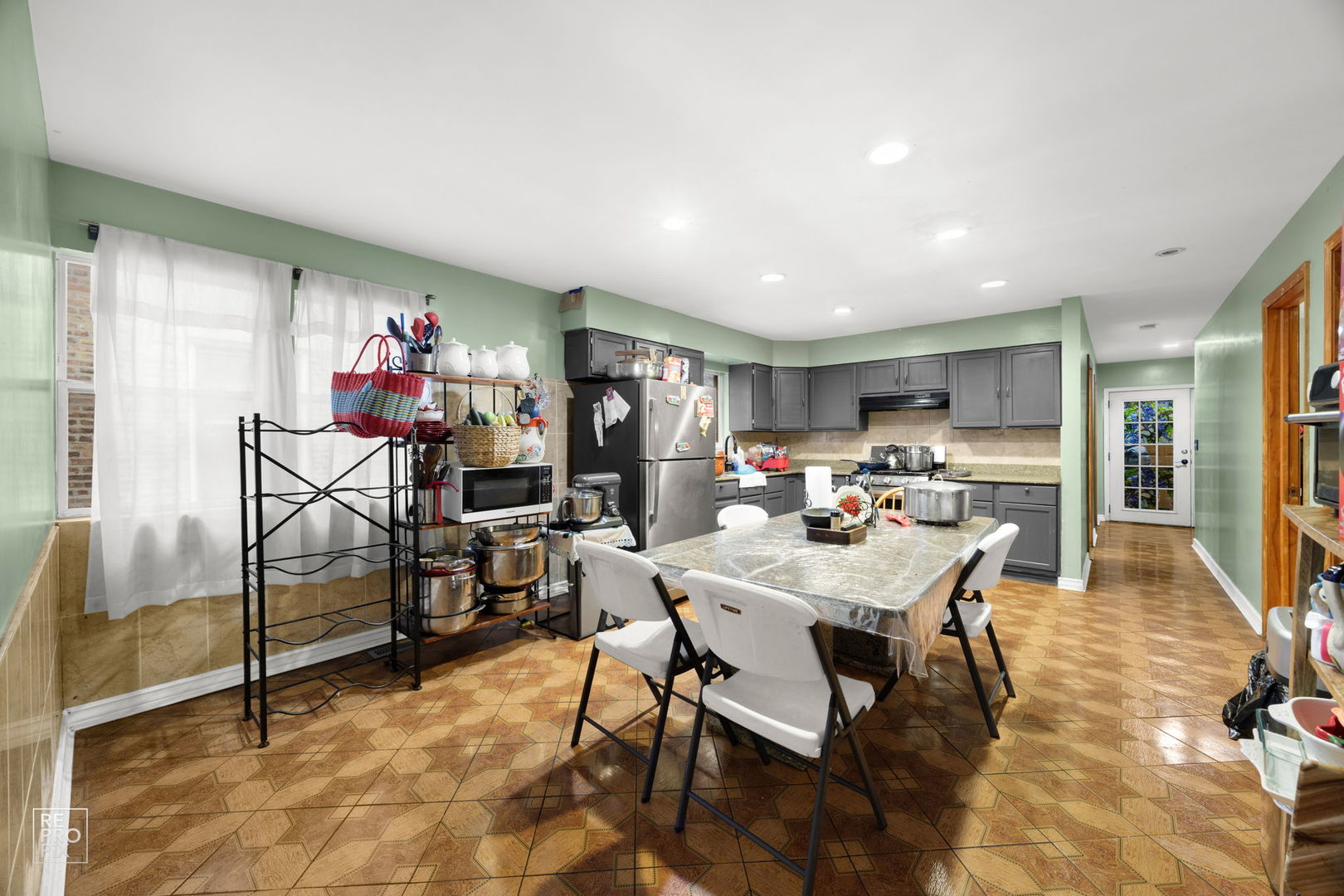 3432 W 60th Place, Chicago, IL 60629