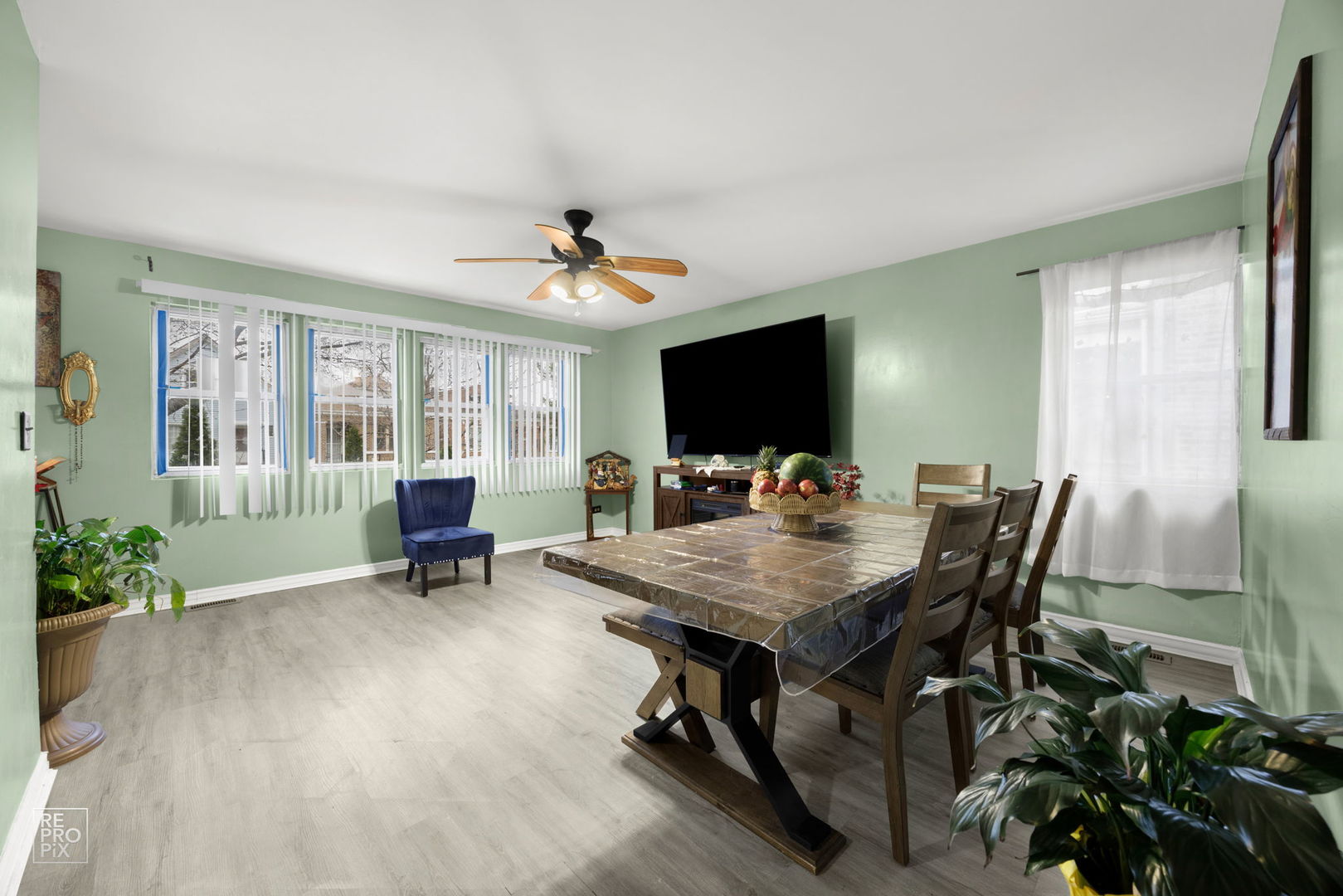 3432 W 60th Place, Chicago, IL 60629