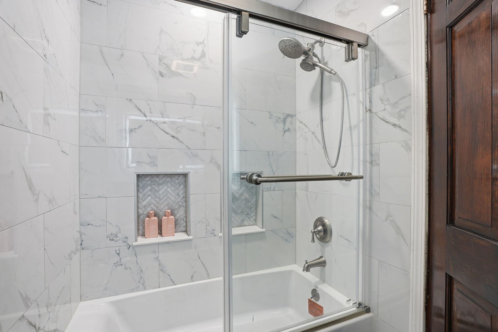 6225 Lakewood Drive, Marengo, IL 60152