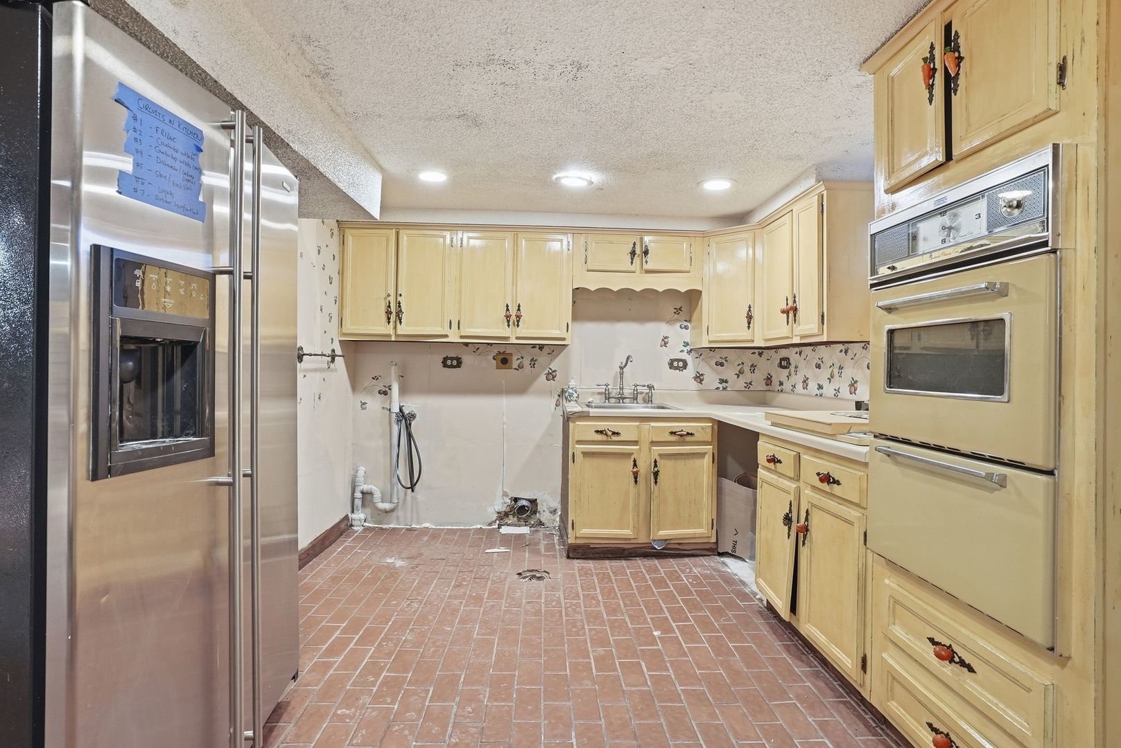 6225 Lakewood Drive, Marengo, IL 60152