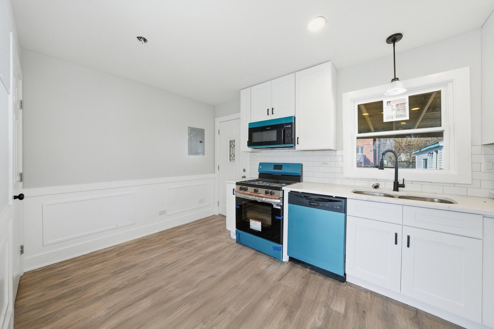 8516 Austin Avenue, Burbank, IL 60459