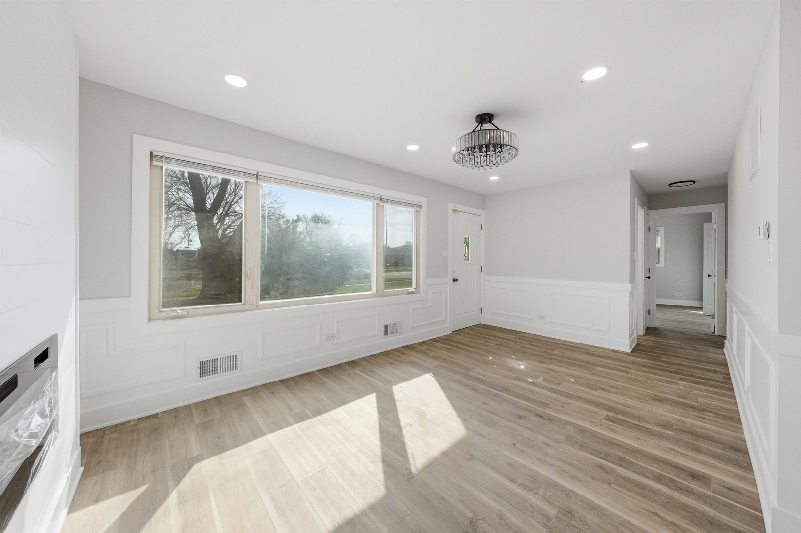 8516 Austin Avenue, Burbank, IL 60459