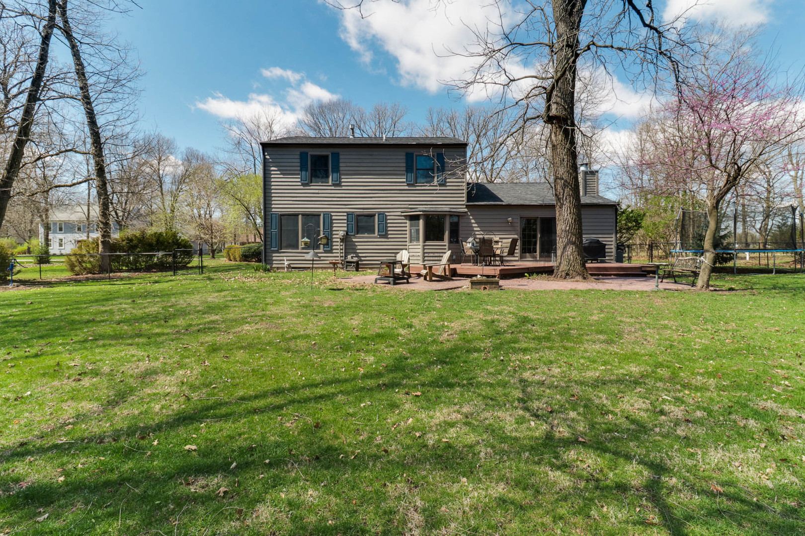 13931 Lucca Forest Drive, Bloomington, IL 61705