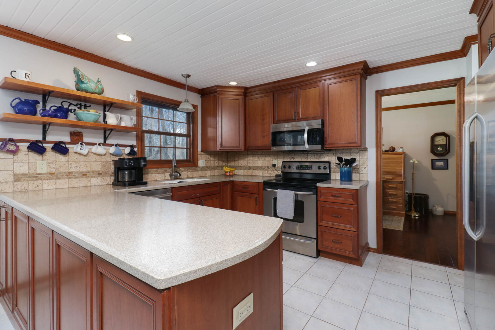 13931 Lucca Forest Drive, Bloomington, IL 61705