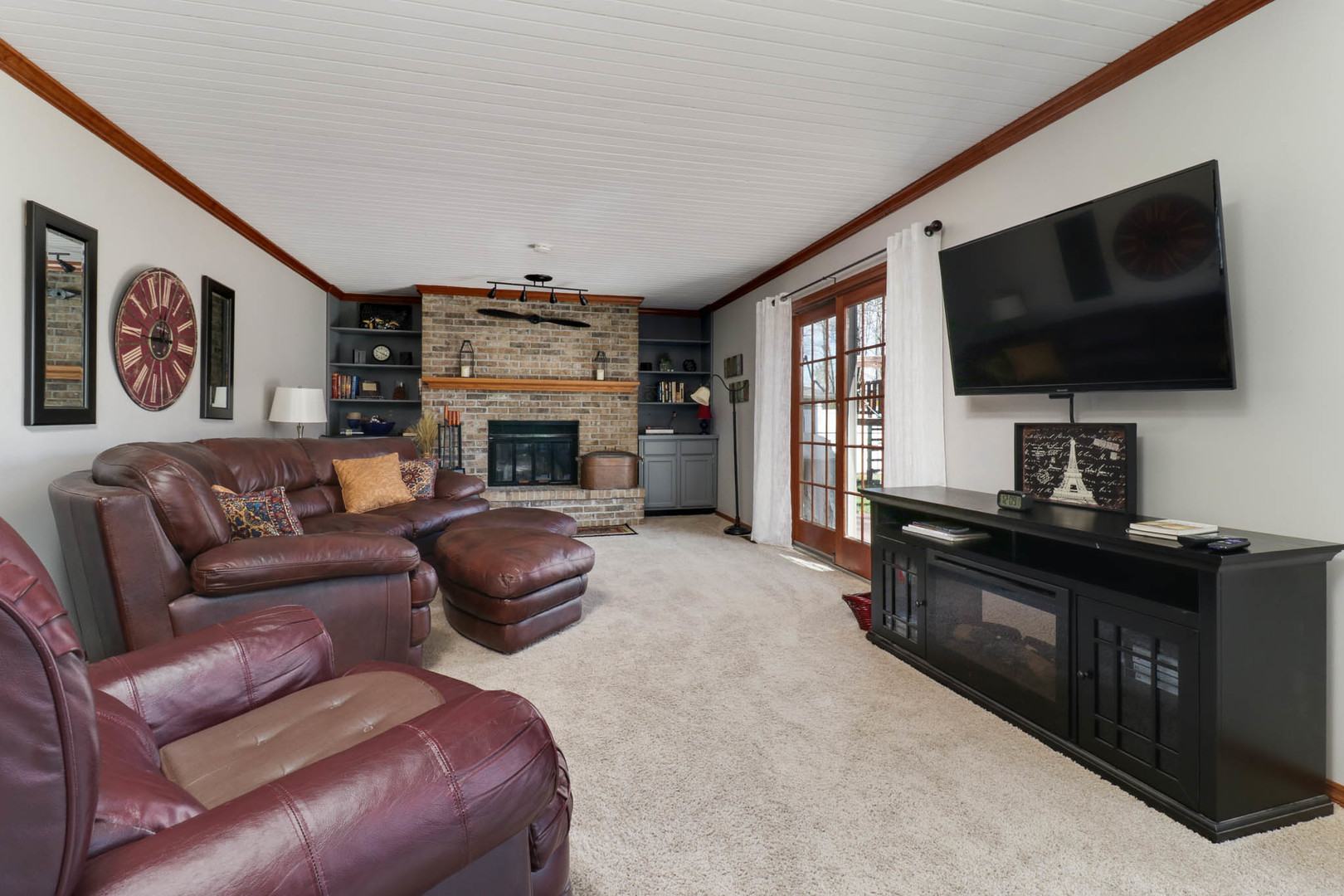 13931 Lucca Forest Drive, Bloomington, IL 61705