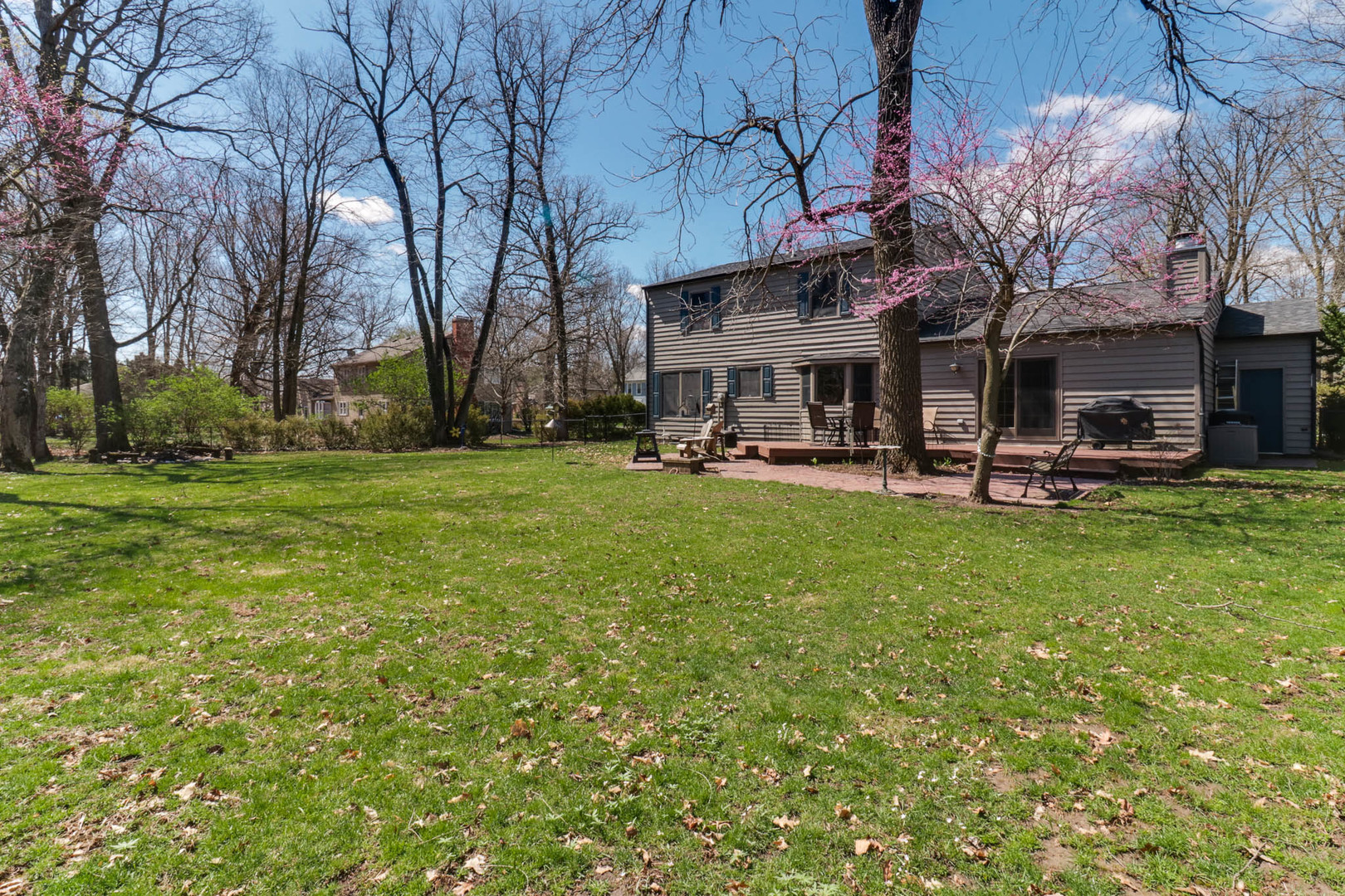 13931 Lucca Forest Drive, Bloomington, IL 61705