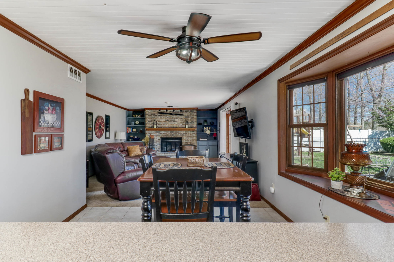 13931 Lucca Forest Drive, Bloomington, IL 61705