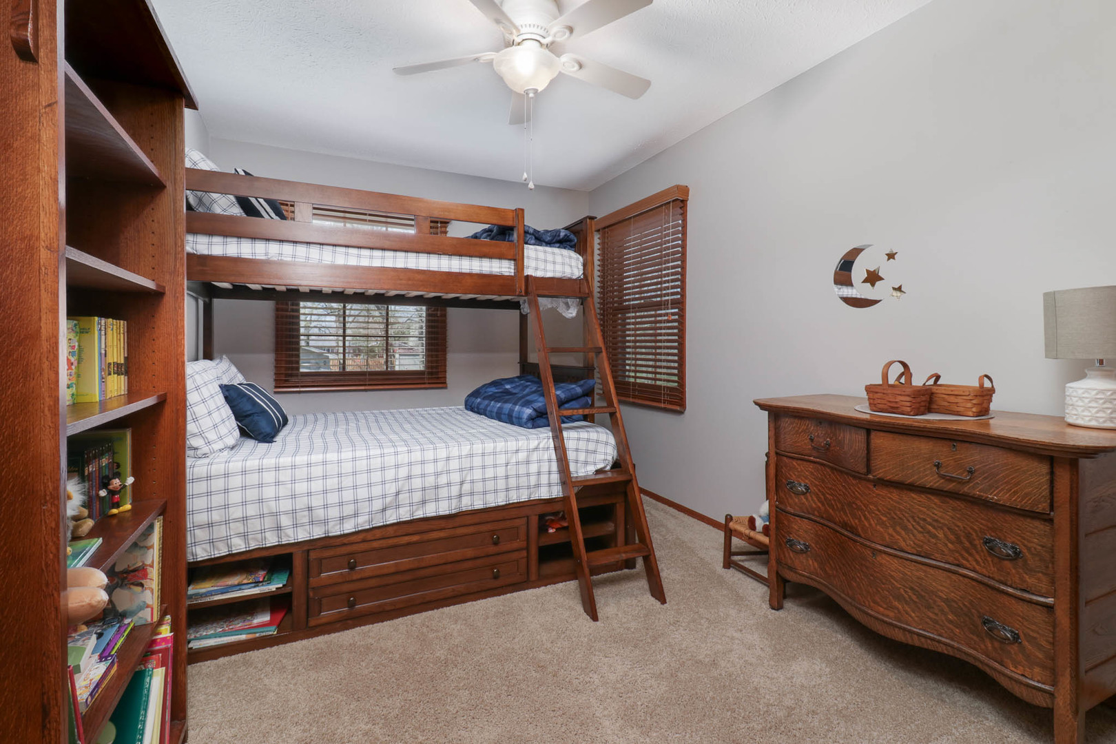 13931 Lucca Forest Drive, Bloomington, IL 61705