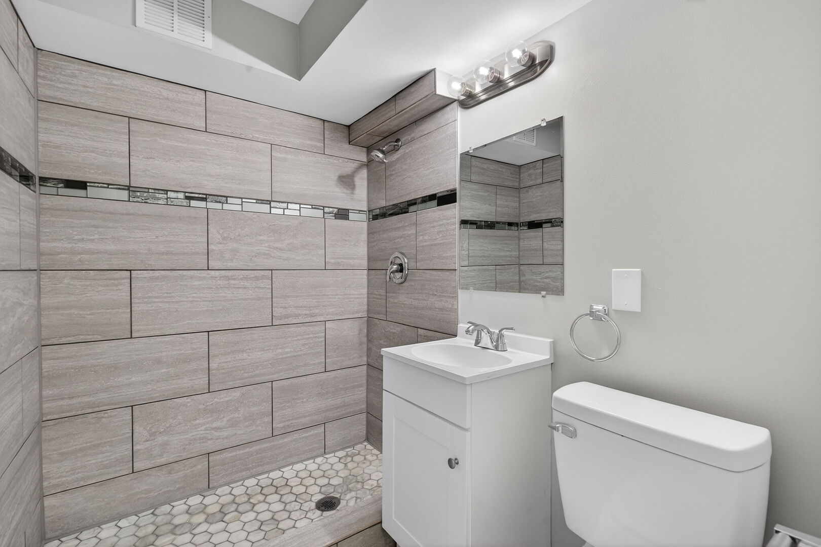 1537 W 165th Street, Markham, IL 60426