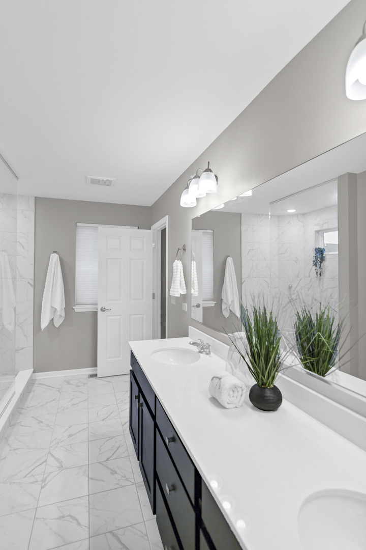 3306 Trillium Circle #3001, Rolling Meadows, IL 60008