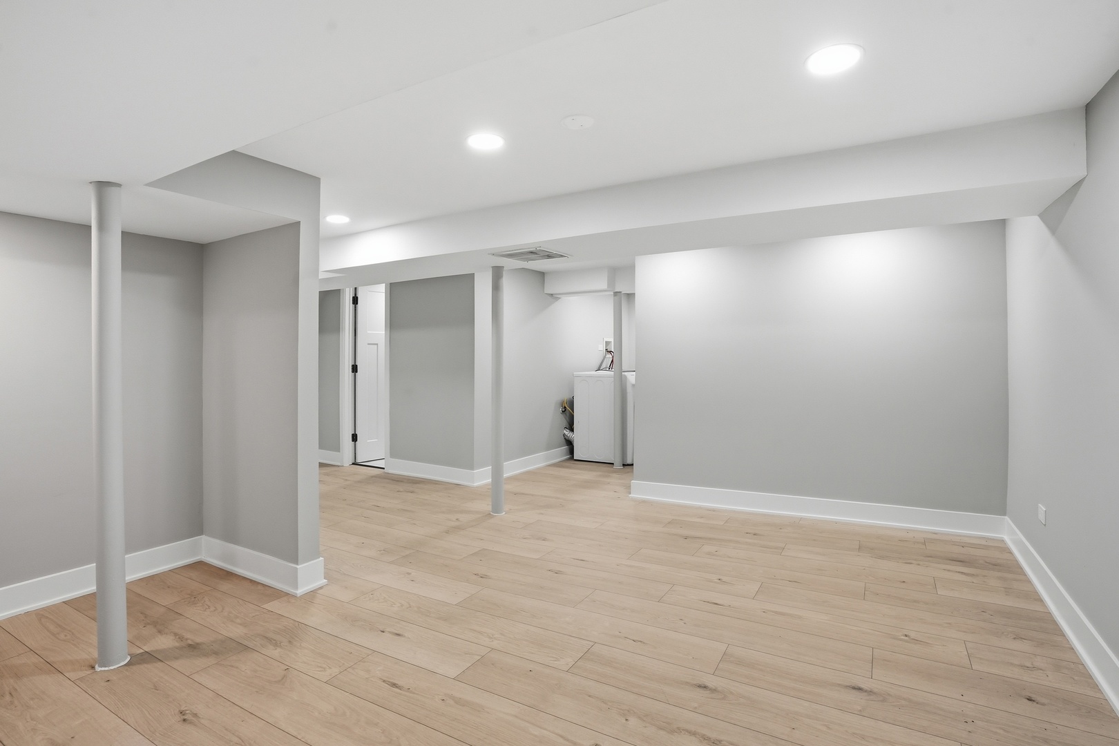 9442 S Octavia Avenue, Bridgeview, IL 60455