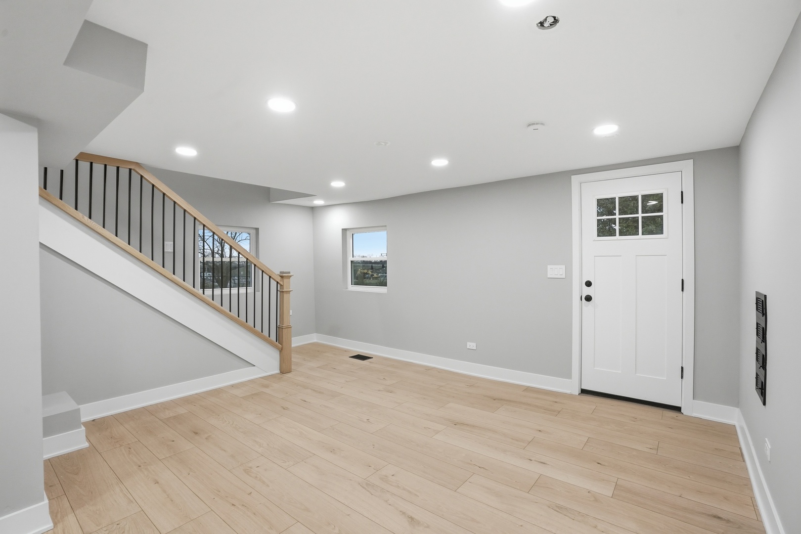 9442 S Octavia Avenue, Bridgeview, IL 60455