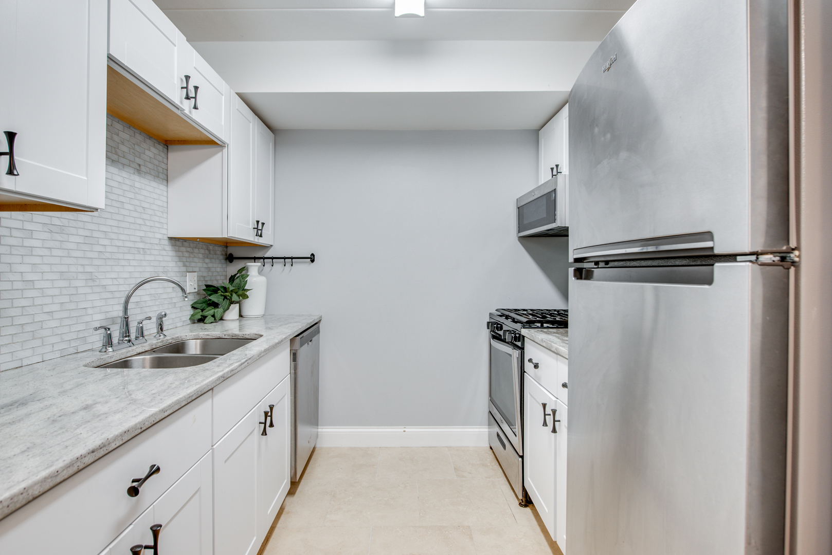 218 E Bailey Road #F, Naperville, IL 60565