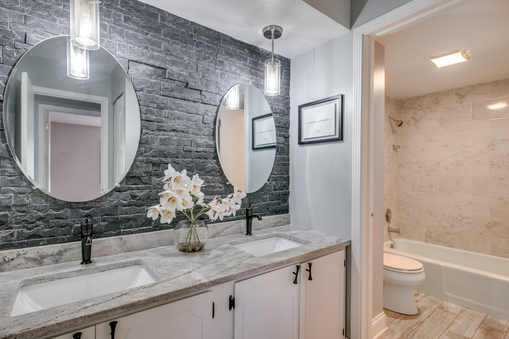 218 E Bailey Road #F, Naperville, IL 60565