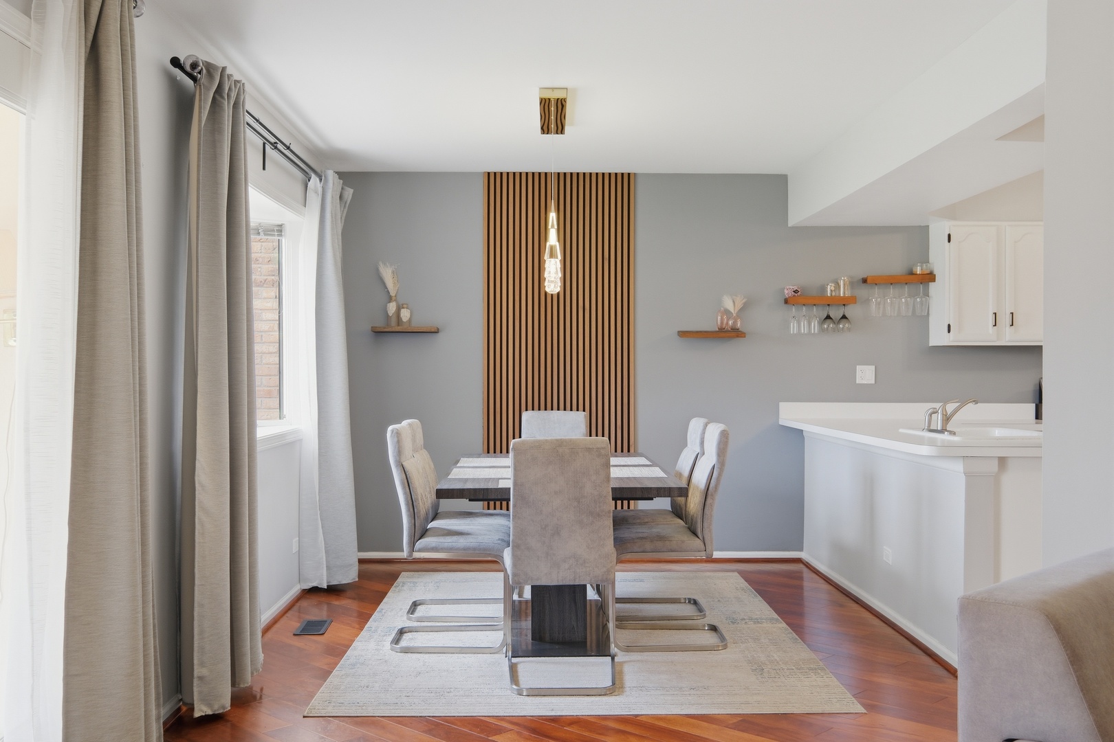 1729 Pebble Beach Court, Hoffman Estates, IL 60169