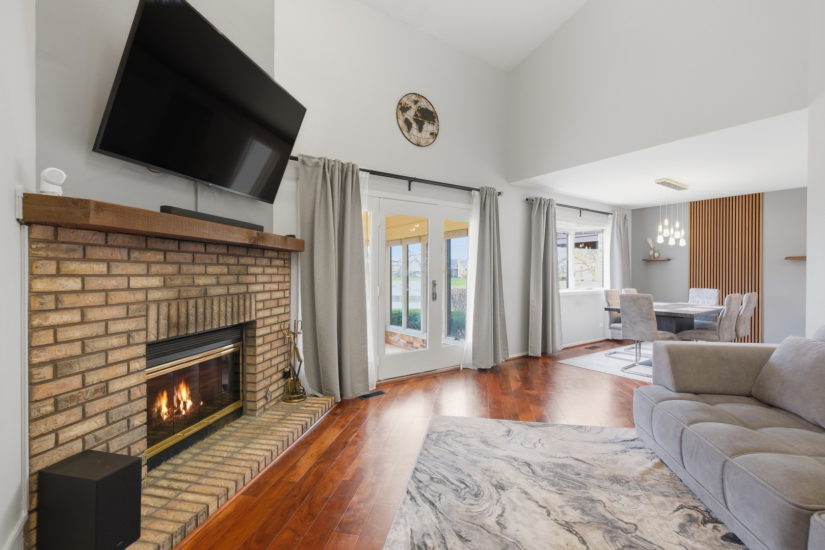 1729 Pebble Beach Court, Hoffman Estates, IL 60169