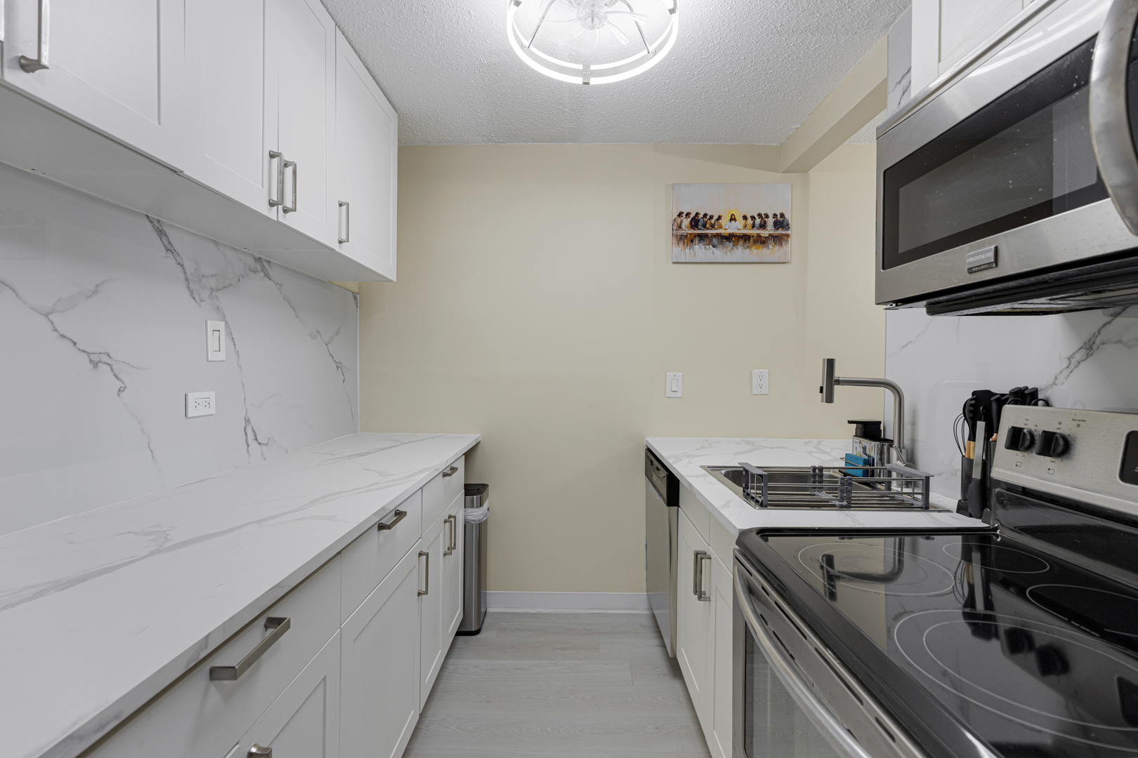 1043 S YORK Road #209, Bensenville, IL 60106