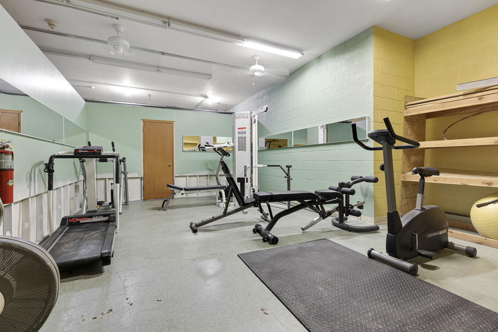 1043 S YORK Road #209, Bensenville, IL 60106