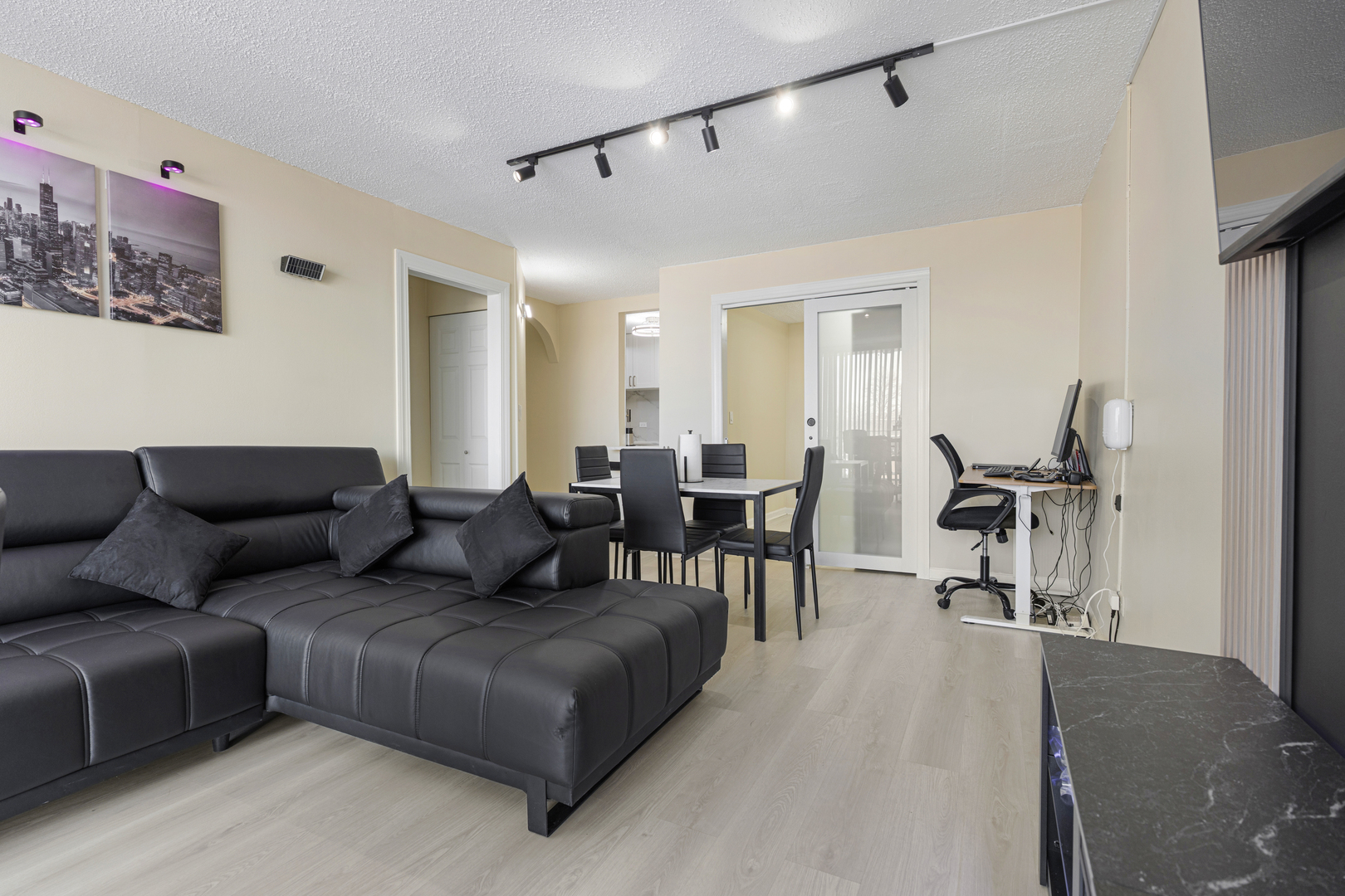 1043 S YORK Road #209, Bensenville, IL 60106