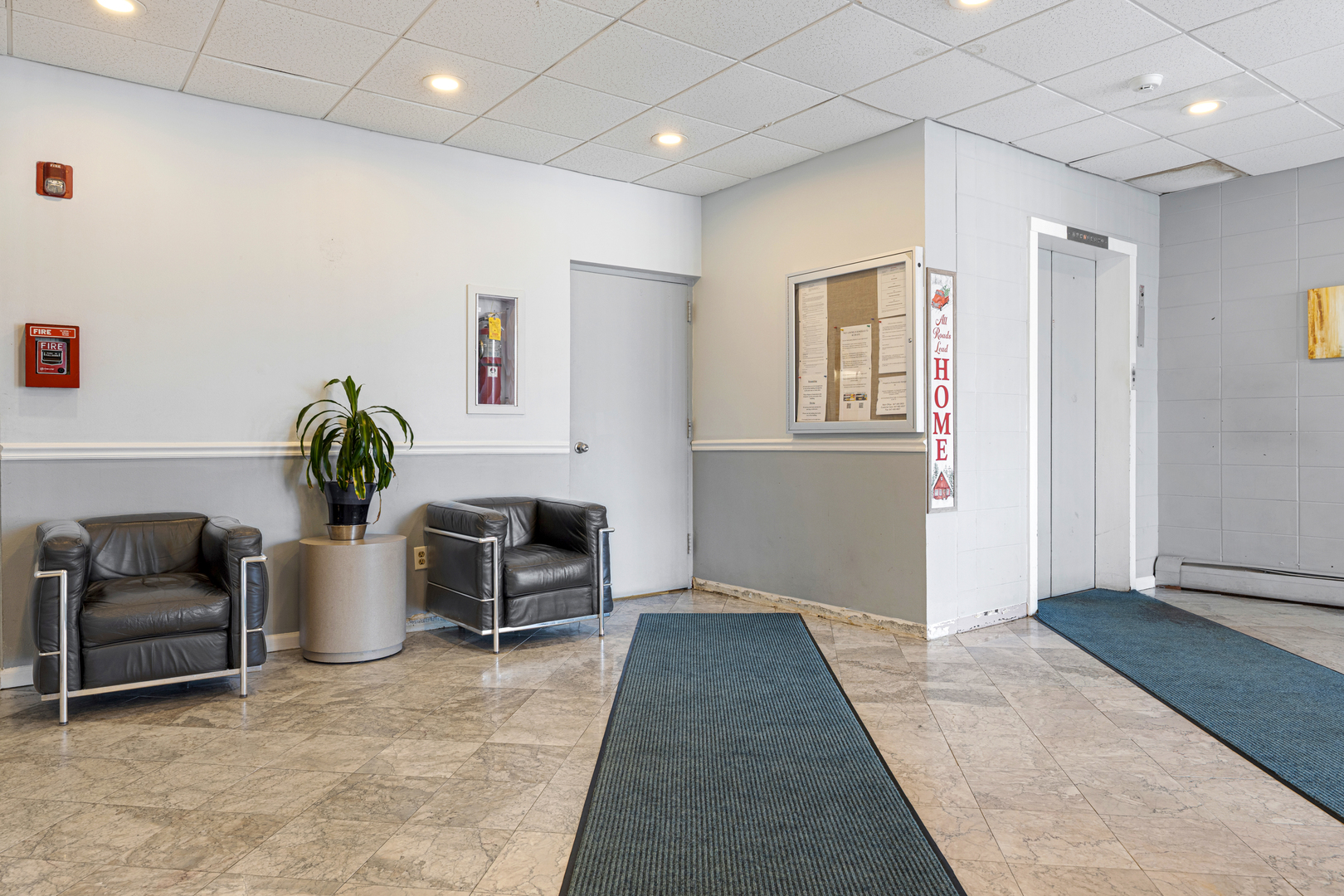 1043 S YORK Road #209, Bensenville, IL 60106