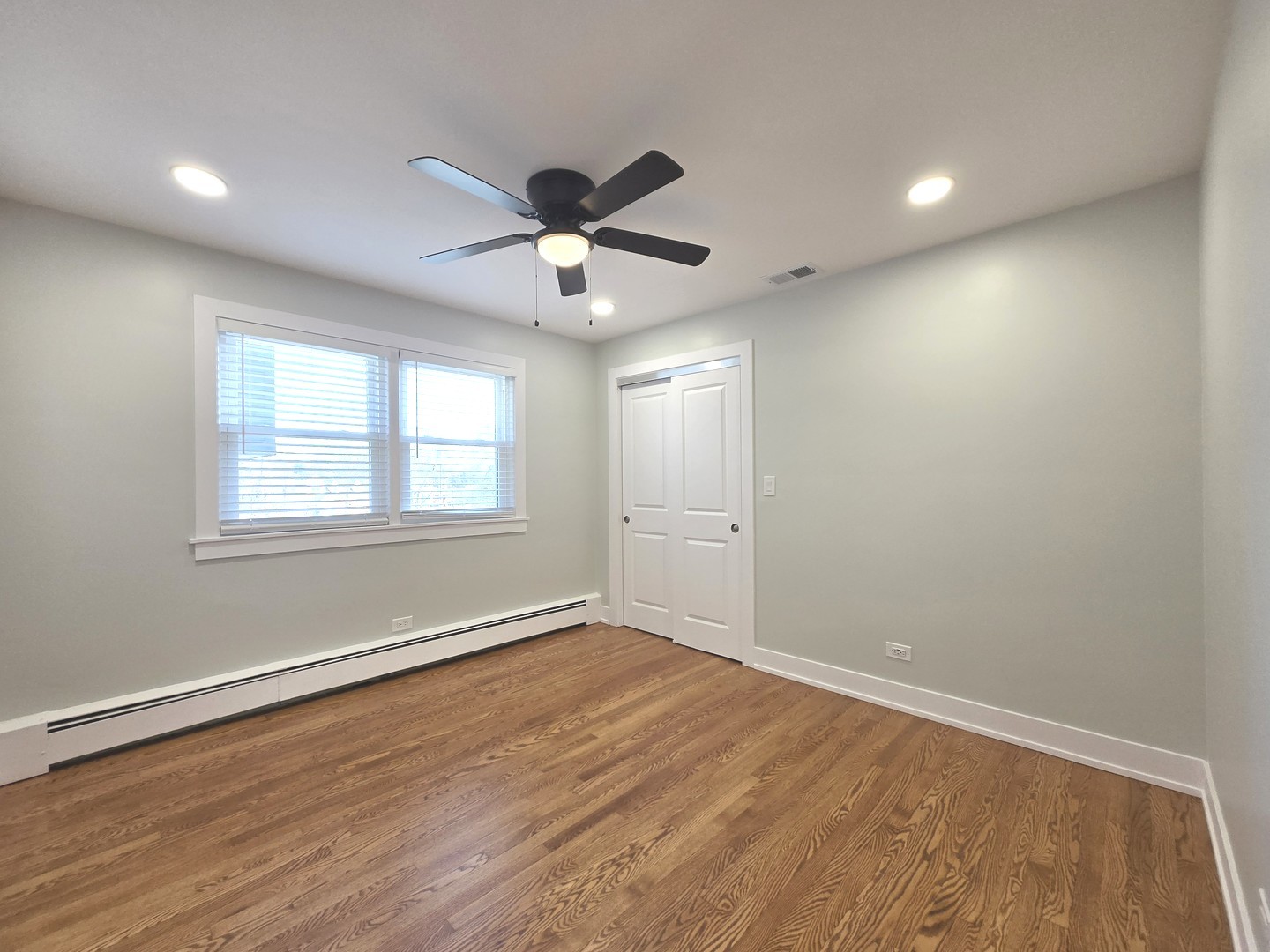 315 W PROSPECT Avenue #3, Mount Prospect, IL 60056