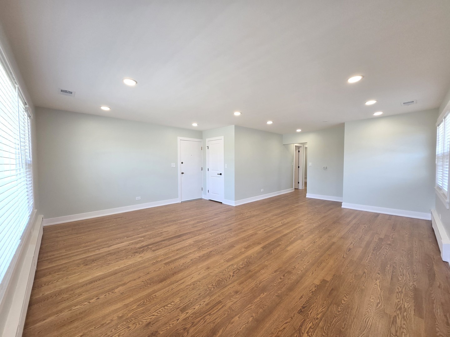 315 W PROSPECT Avenue #3, Mount Prospect, IL 60056