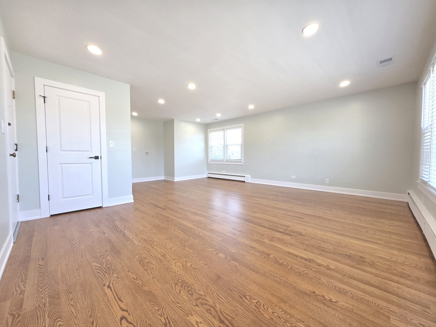 315 W PROSPECT Avenue #3, Mount Prospect, IL 60056