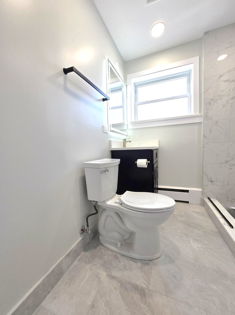 315 W PROSPECT Avenue #3, Mount Prospect, IL 60056