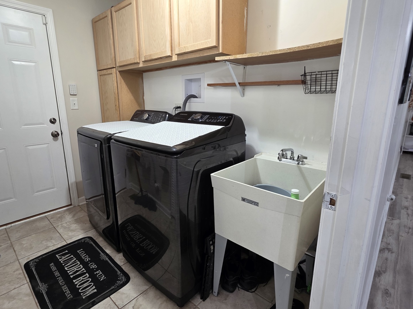 430 Gillings Drive, Gurnee, IL 60031