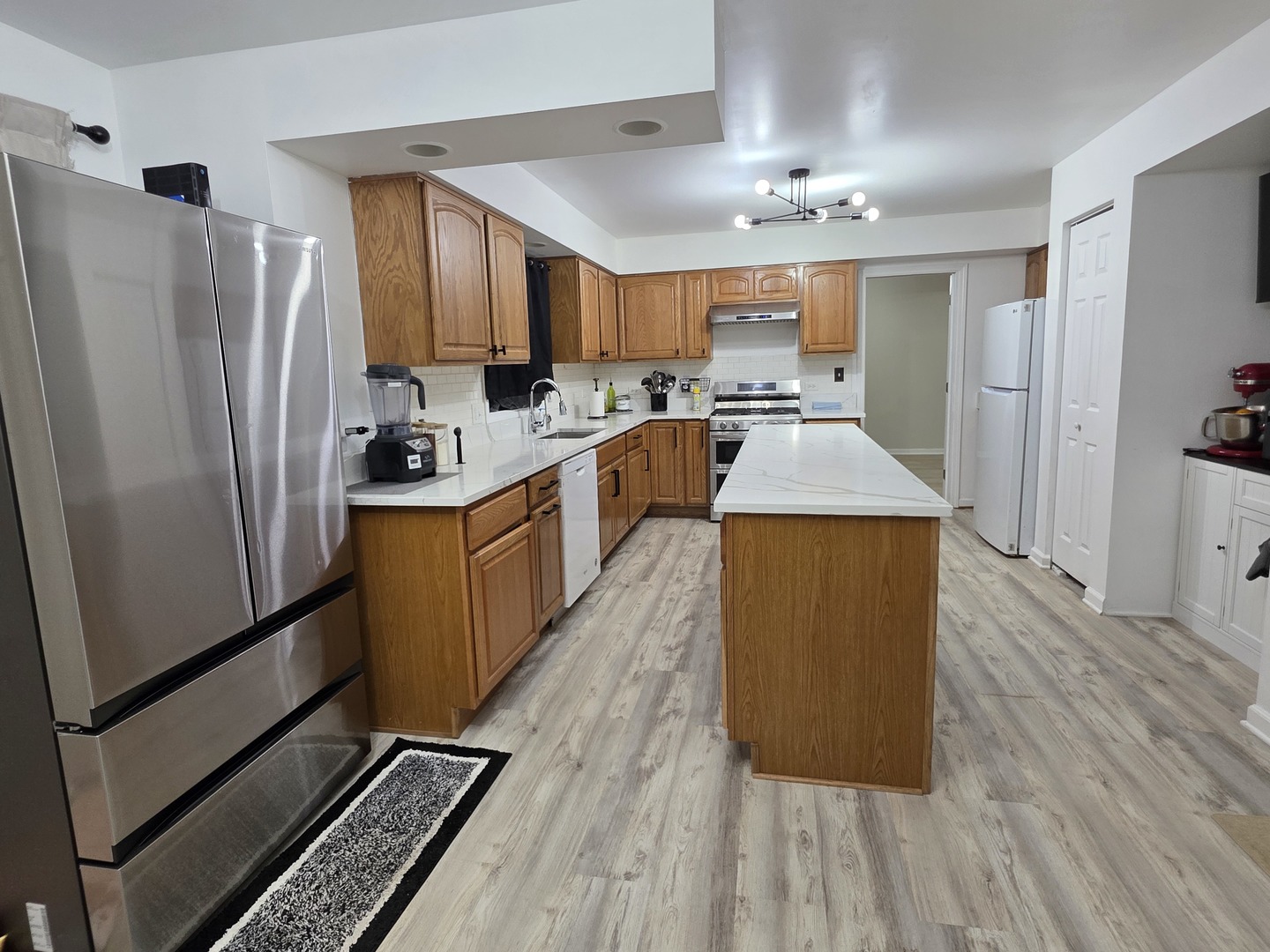 430 Gillings Drive, Gurnee, IL 60031