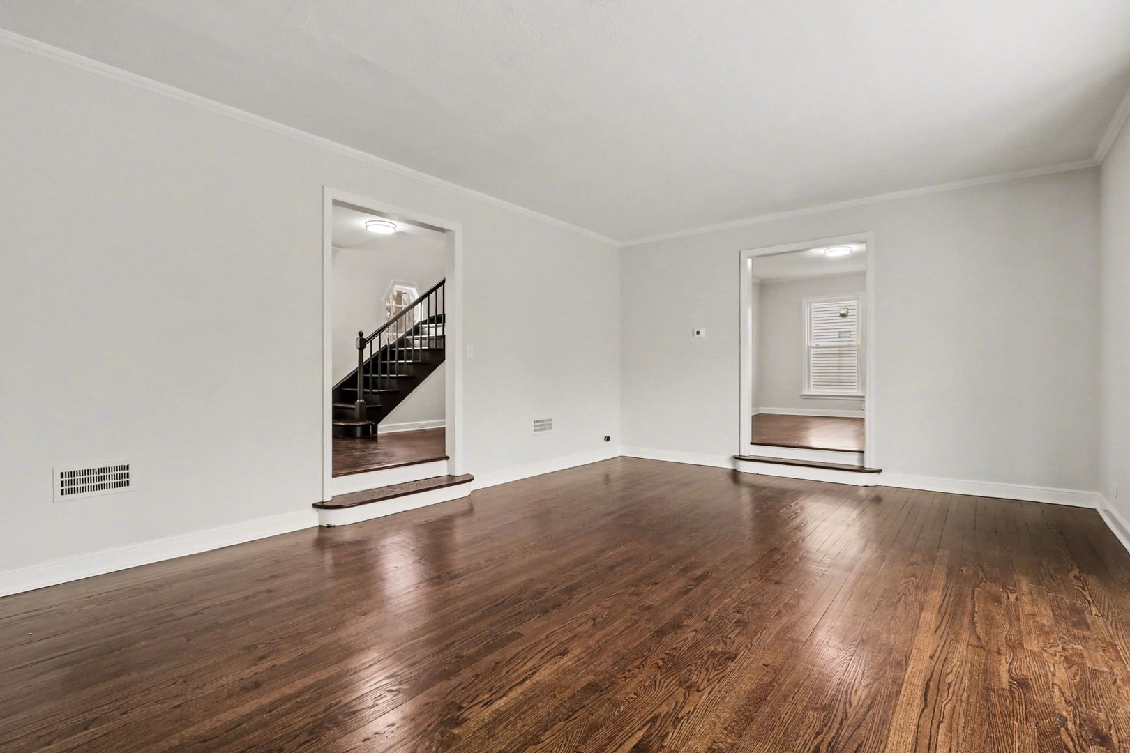 808 Sterling Avenue, Flossmoor, IL 60422