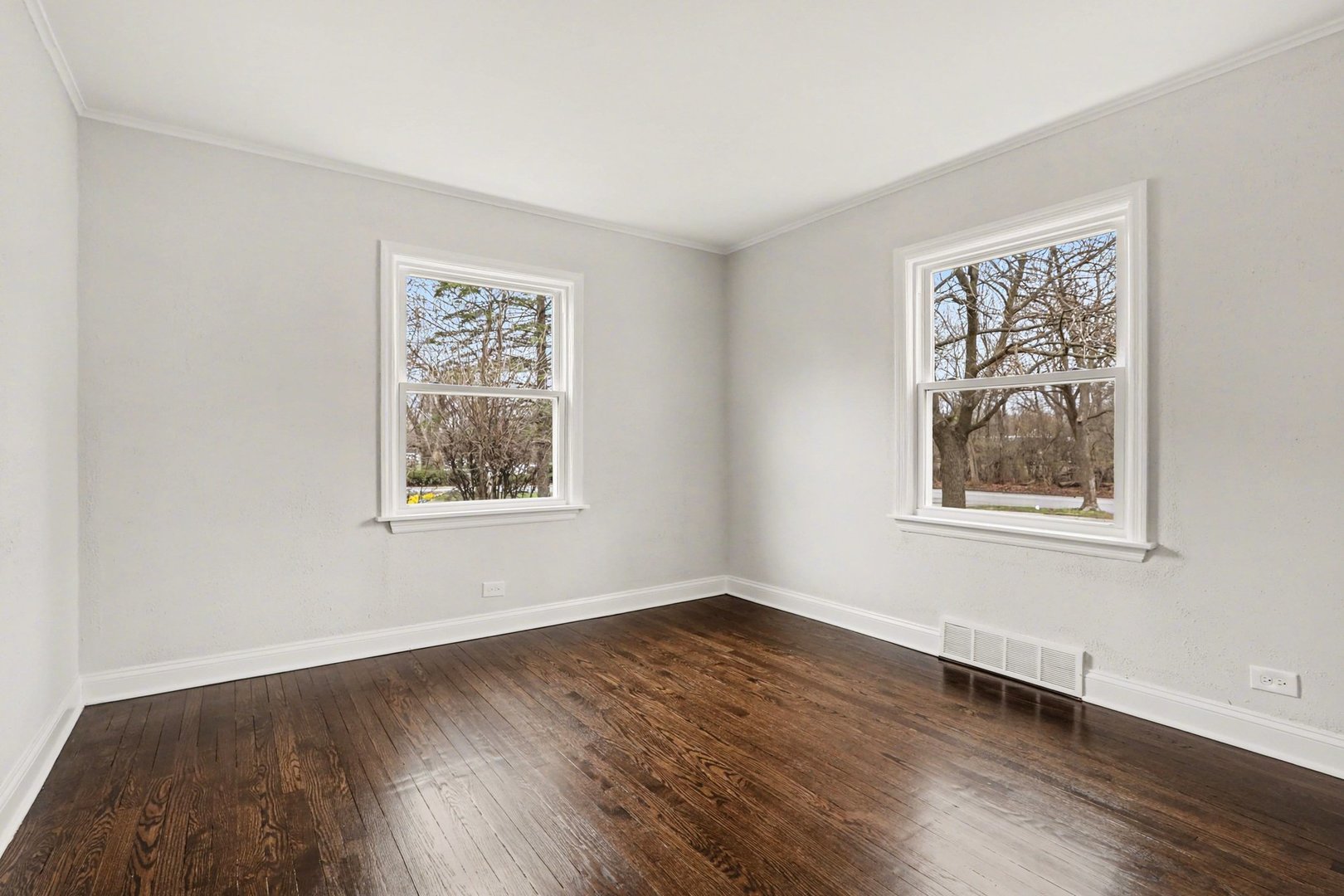 808 Sterling Avenue, Flossmoor, IL 60422