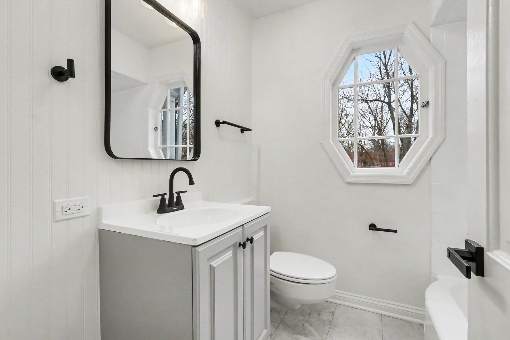 808 Sterling Avenue, Flossmoor, IL 60422