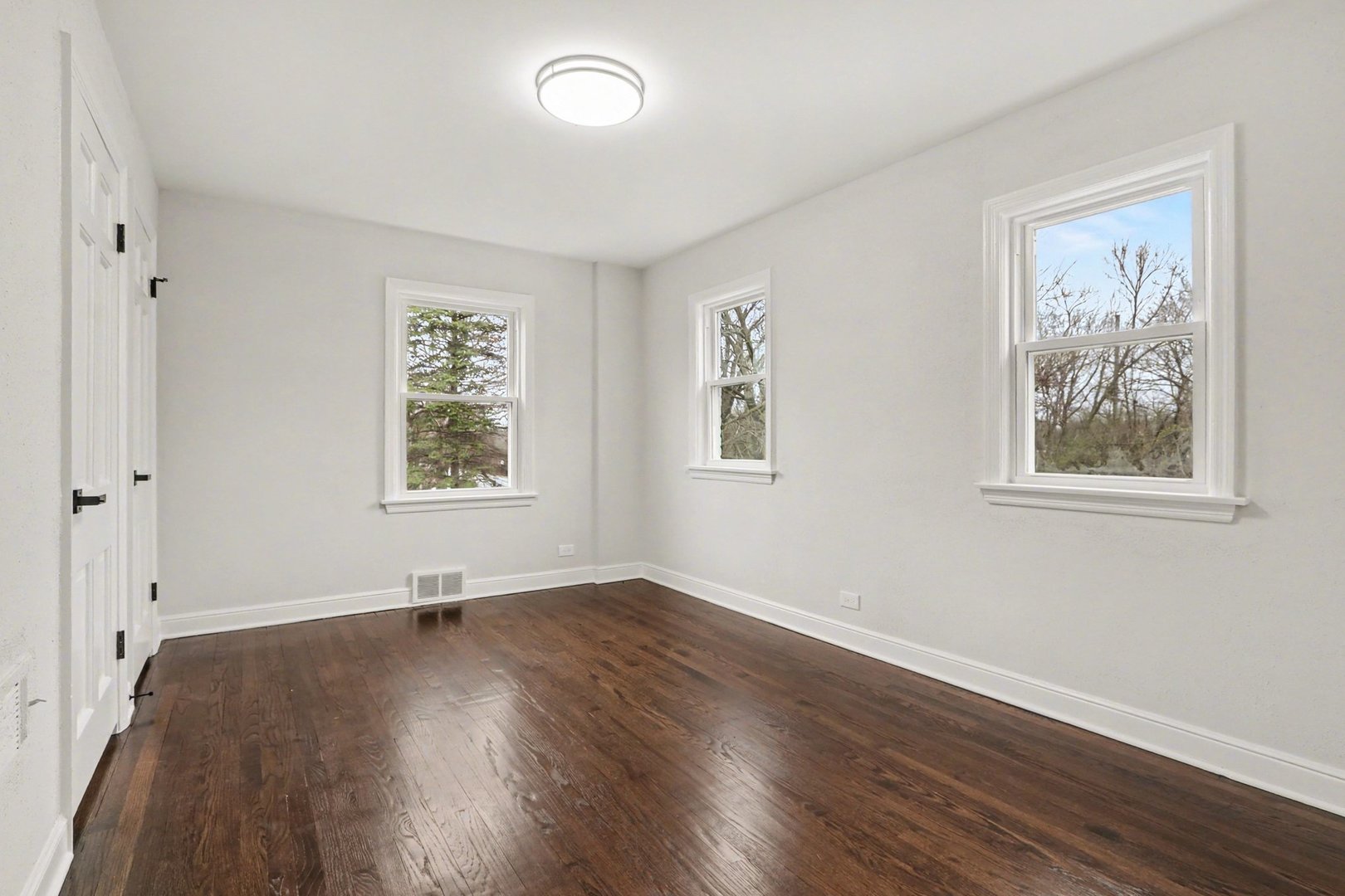 808 Sterling Avenue, Flossmoor, IL 60422