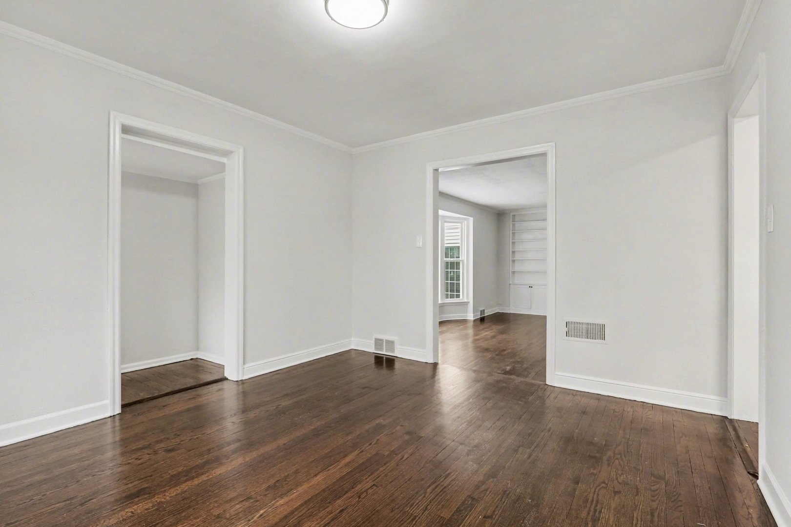 808 Sterling Avenue, Flossmoor, IL 60422