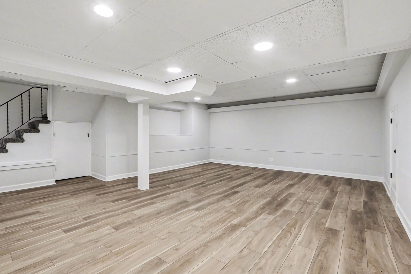 808 Sterling Avenue, Flossmoor, IL 60422