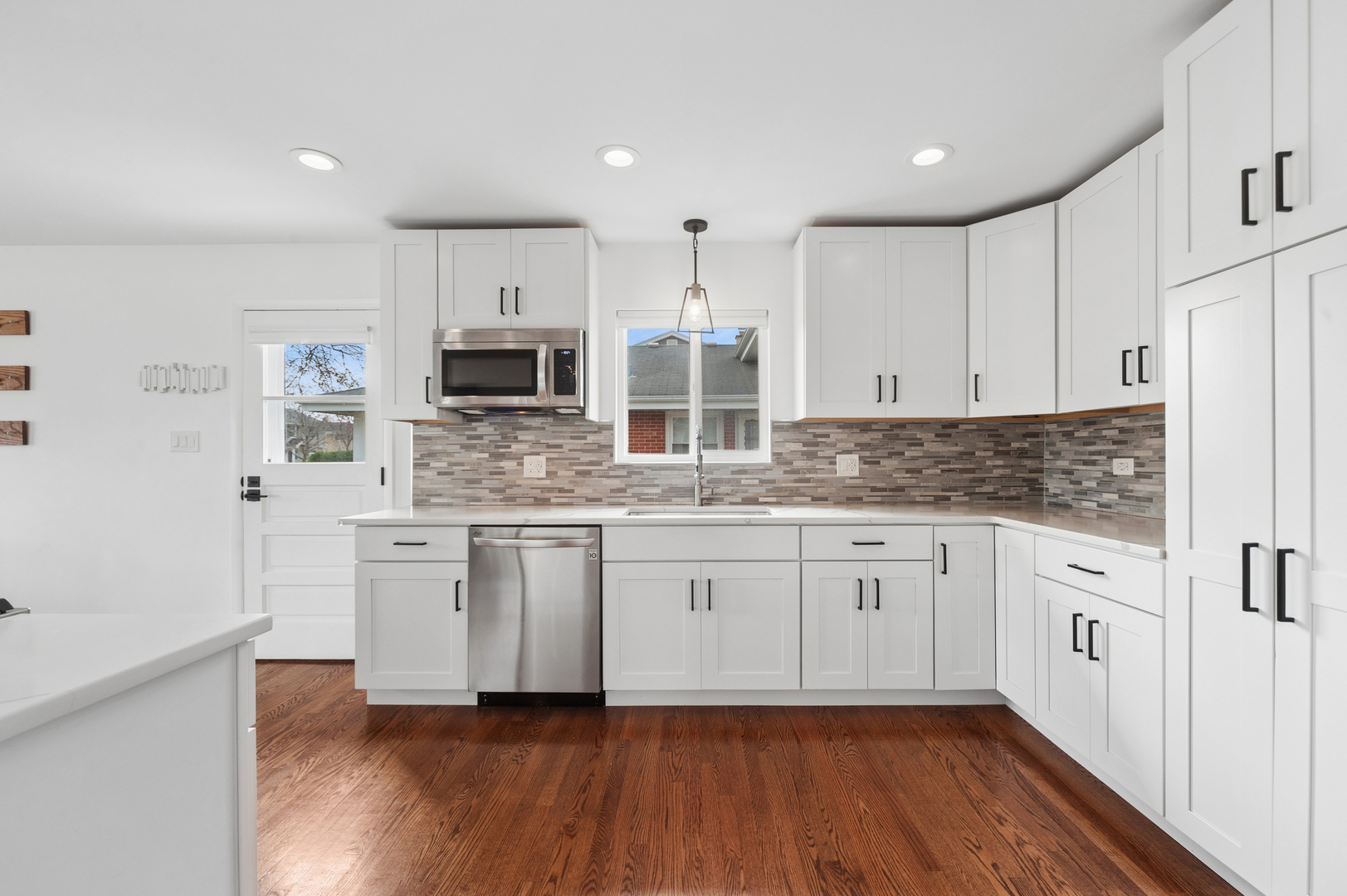 838 S Saylor Avenue, Elmhurst, IL 60126