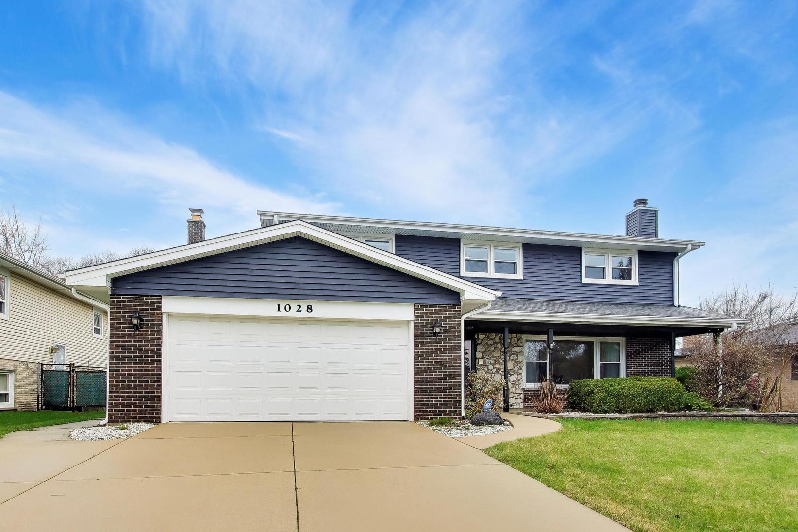 1028 S Beechwood Drive, Mount Prospect, IL 60056