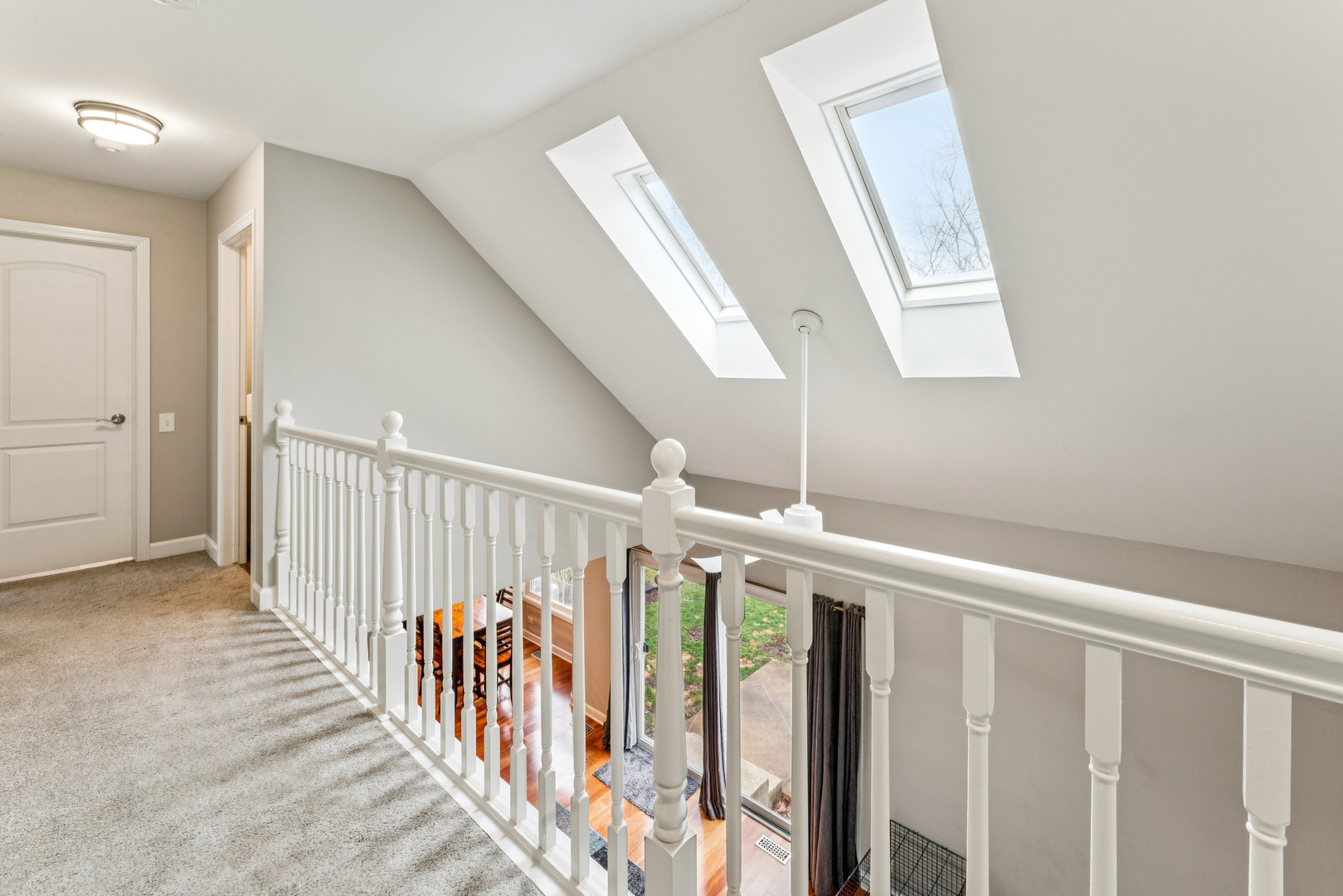 1426 W Sapphire Drive, Hoffman Estates, IL 60192