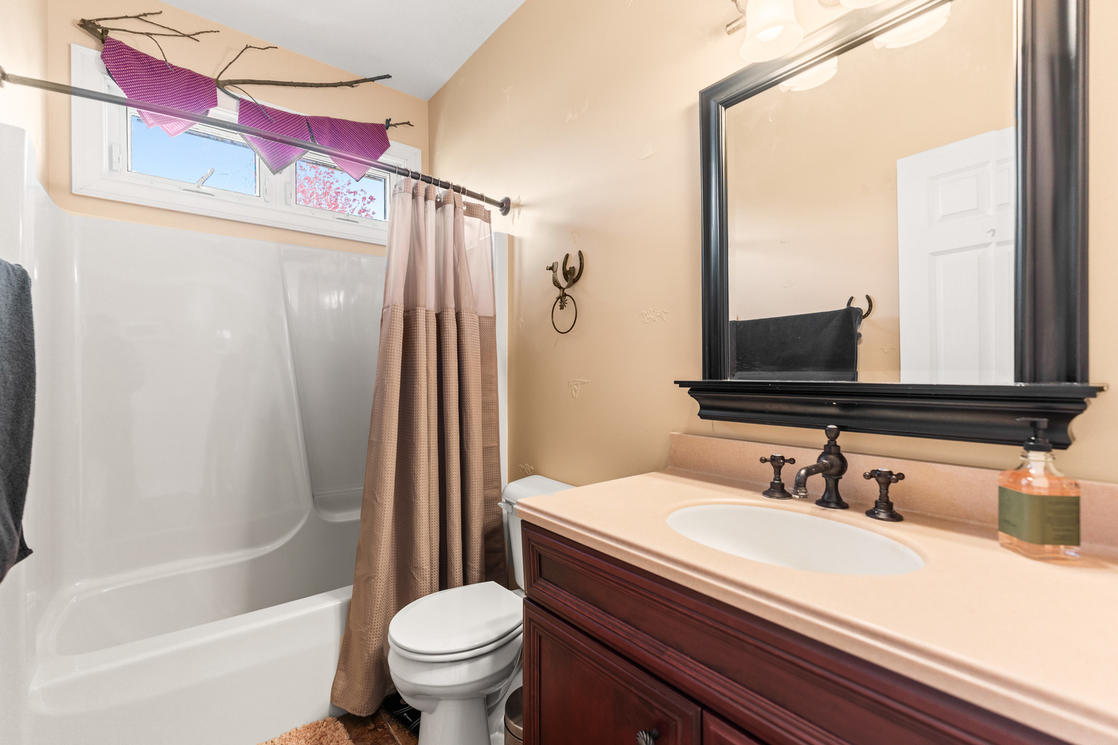 2601 N 3653rd Road, Sheridan, IL 60551